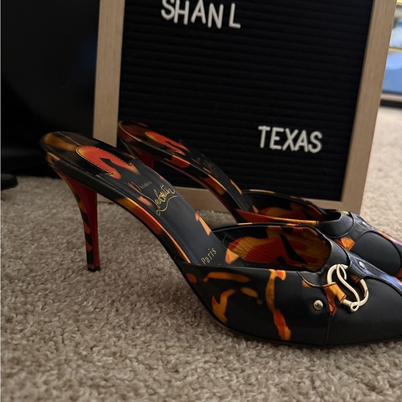 Christian Louboutin CL in 90-80mm fire heels Size - Picture 10 of 11